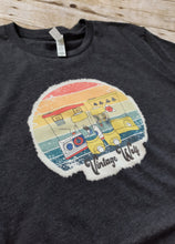 Load image into Gallery viewer, Vintage Wolf T shirt