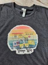 Load image into Gallery viewer, Vintage Wolf T shirt